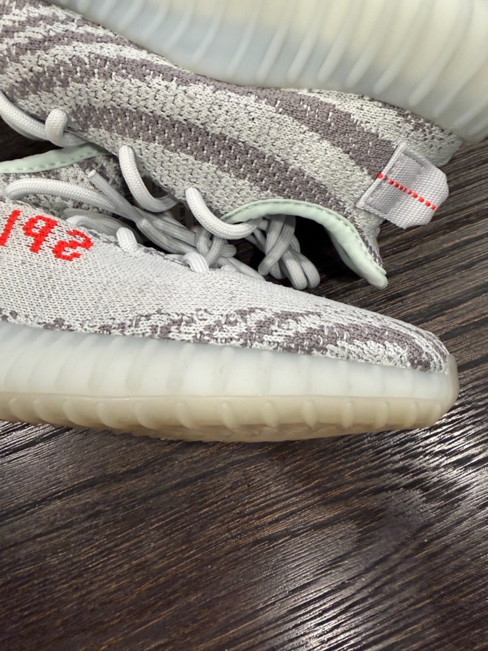 Adidas Yeezy Boost 350 V2 Low Blue Tint size 5- NWT - Picture 3 of 12